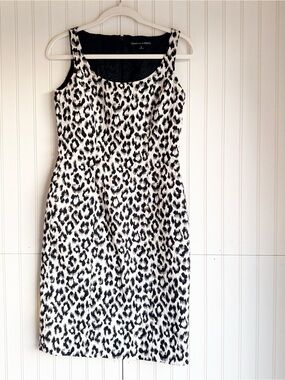 Isabella DeMarco Size 2  Leopard Print Sheath Sleeveless Cocktail NINA Dress